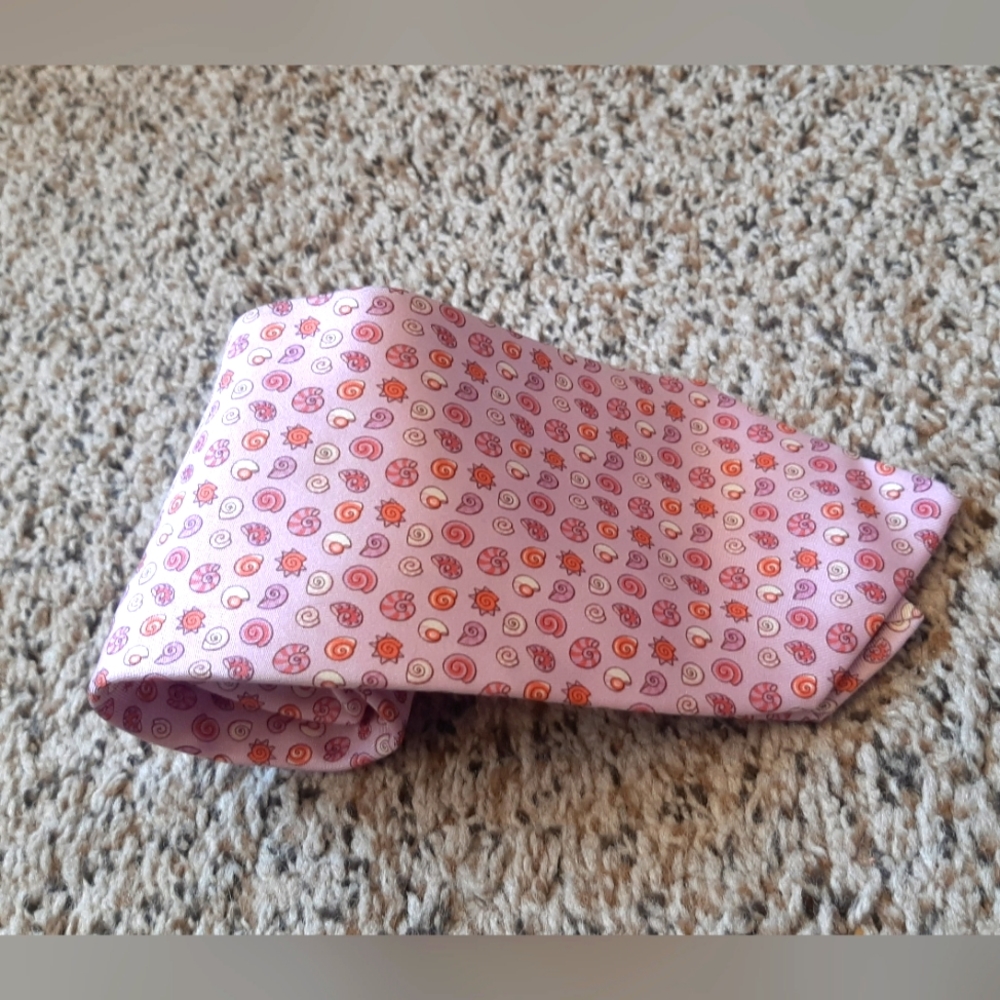 Salvatore Ferragamo Silk Tie - Pink Seashells - Made in Italy
